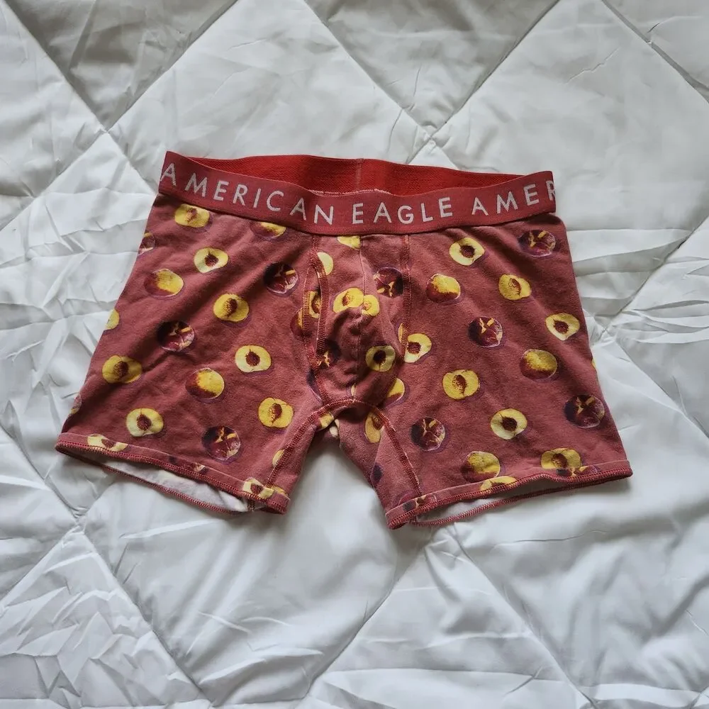 American Eagle Men's Red Boxer Elastic Band Peaches Print Size Medium